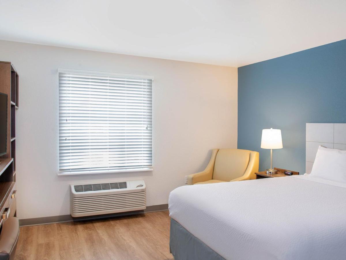 Extended Stay America Select Suites - Charlotte - Northlake 샬럿 외부 사진
