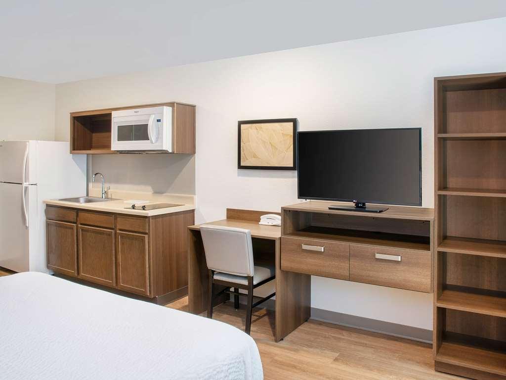 Extended Stay America Select Suites - Charlotte - Northlake 샬럿 객실 사진