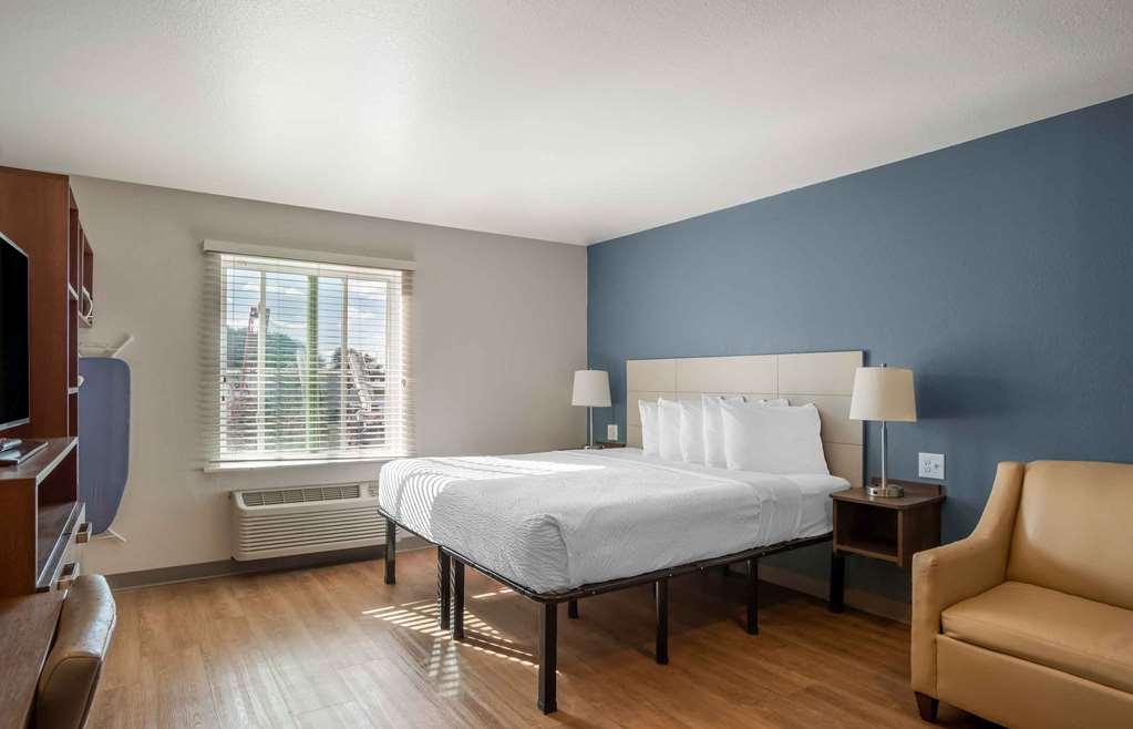 Extended Stay America Select Suites - Charlotte - Northlake 샬럿 객실 사진