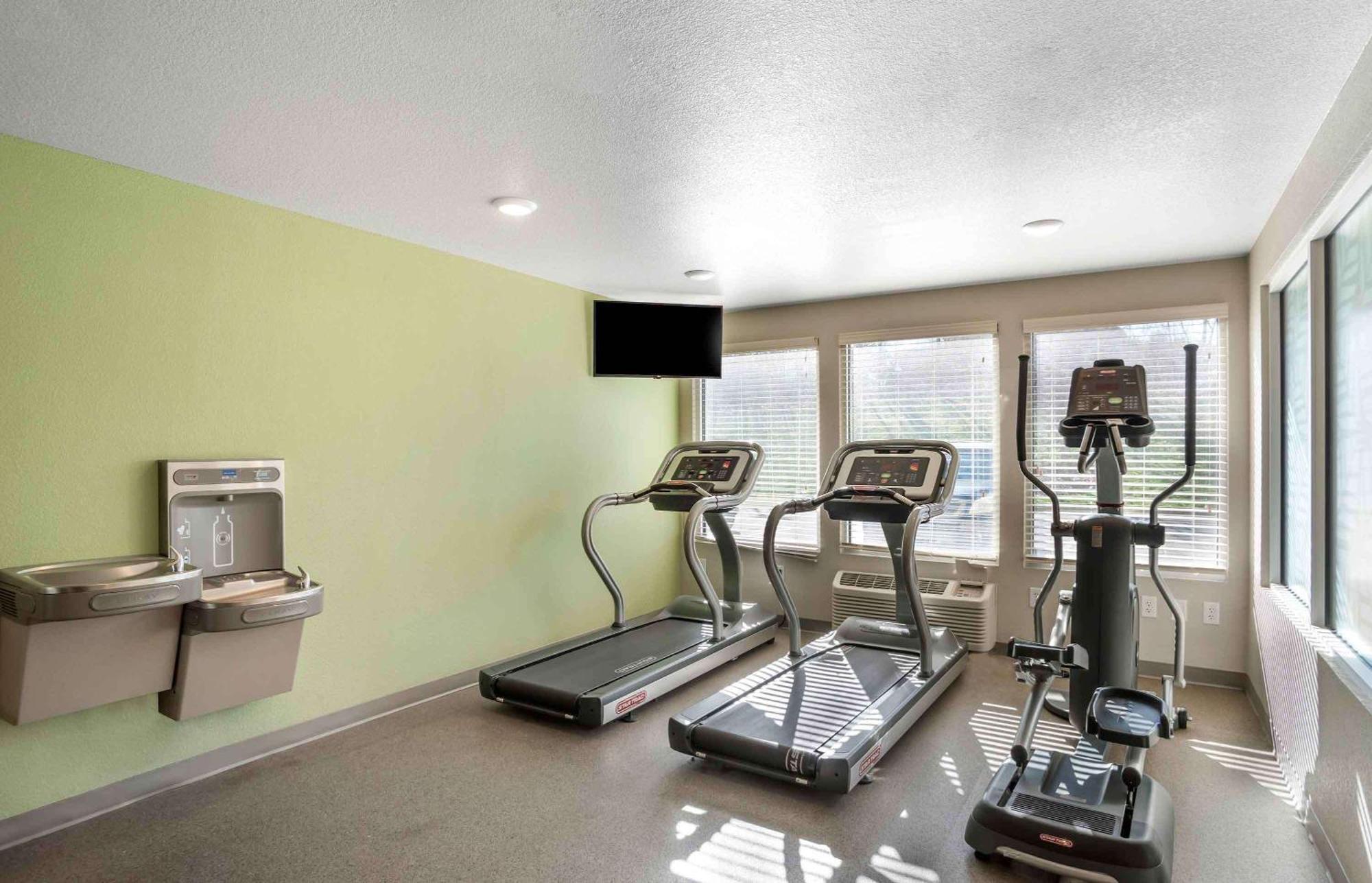 Extended Stay America Select Suites - Charlotte - Northlake 샬럿 외부 사진