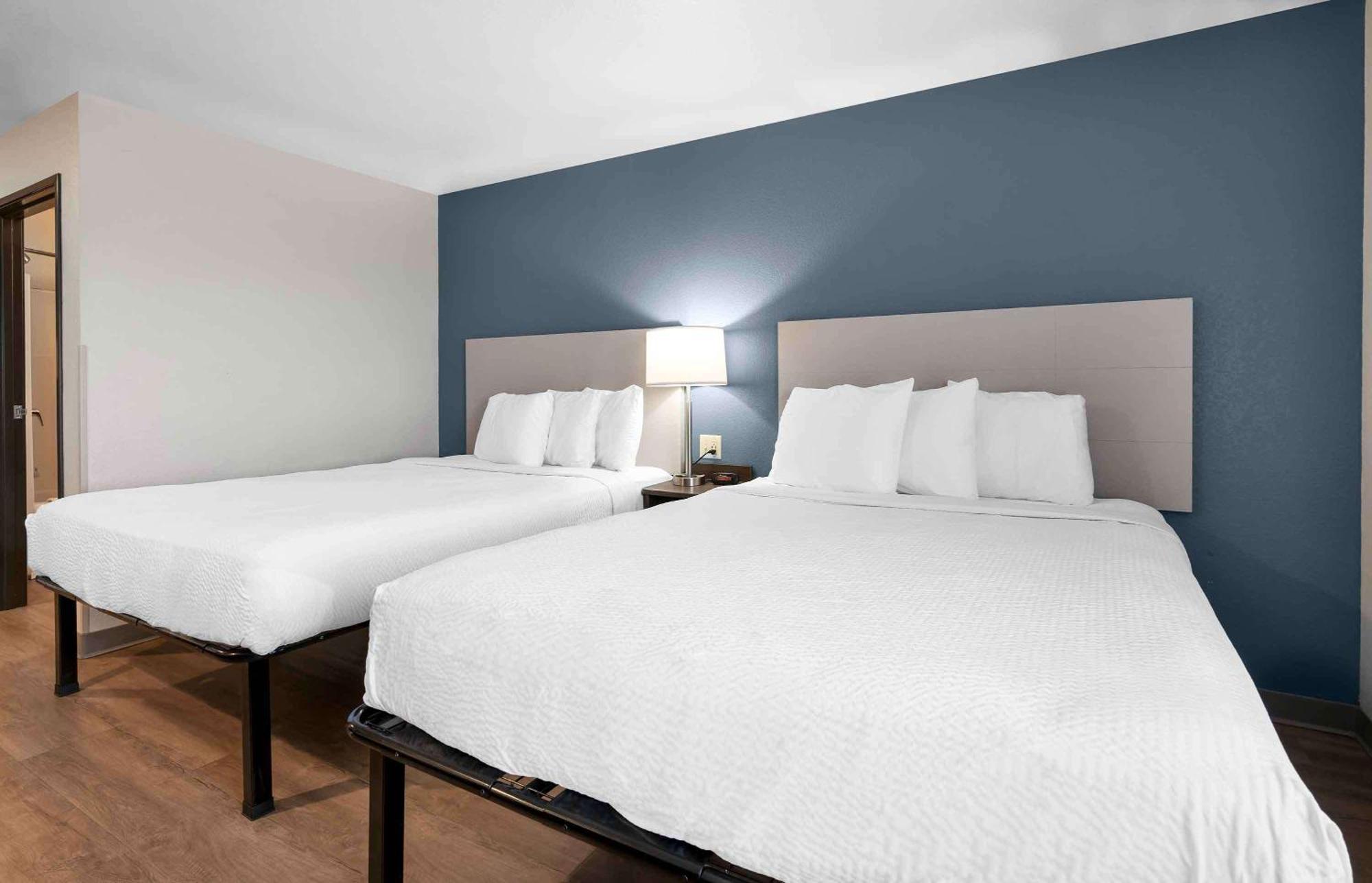 Extended Stay America Select Suites - Charlotte - Northlake 샬럿 외부 사진